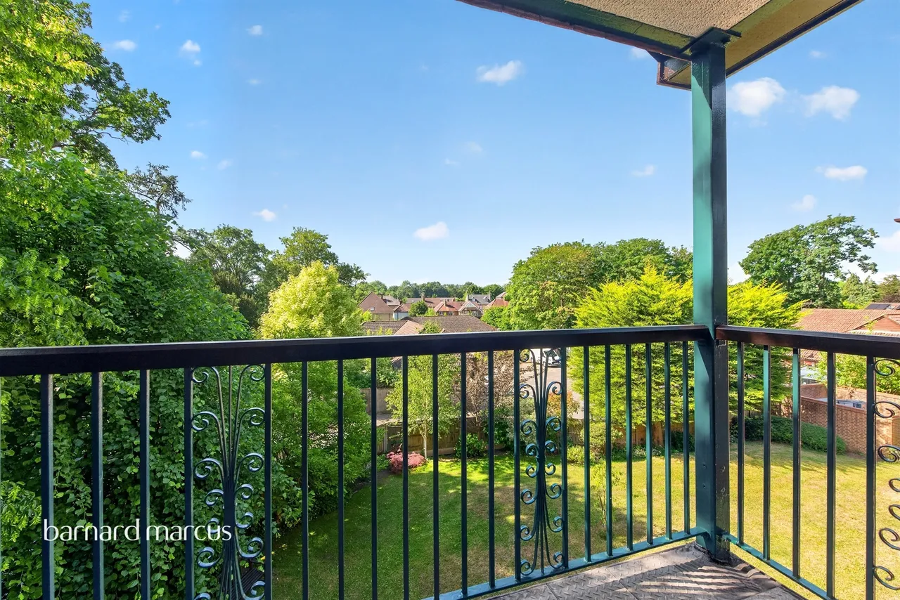Wray Park Road, Reigate, photo 4