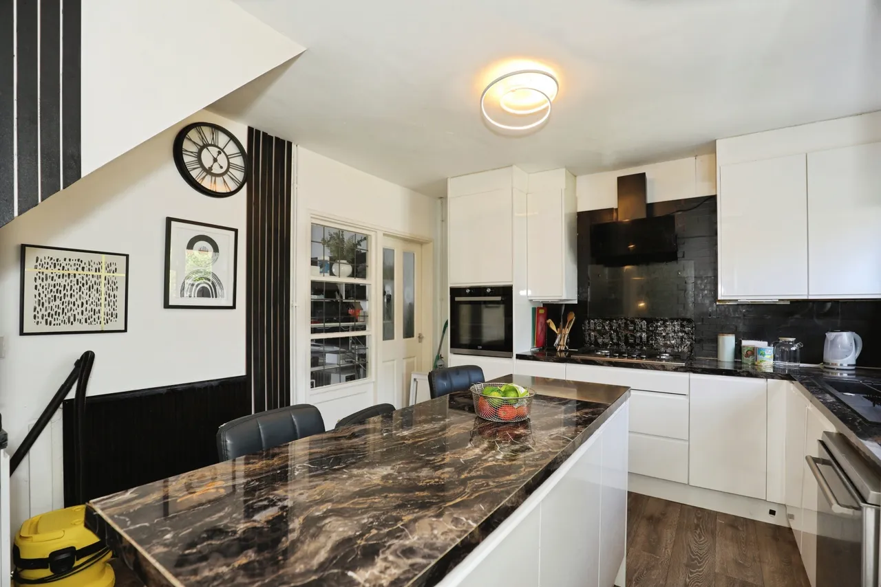 Garsdale Crescent, Stoke-On-Trent, photo 4