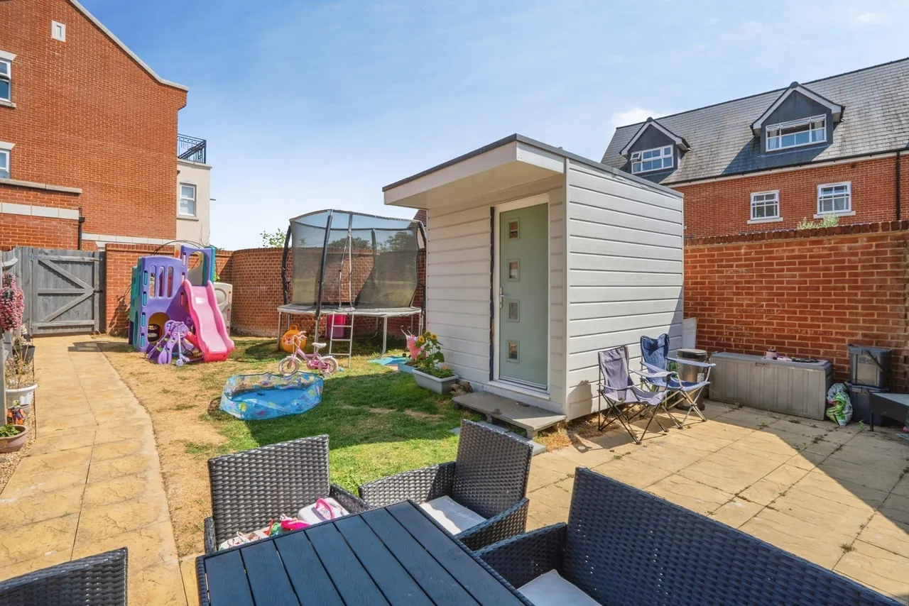 Merritt Way, Waterlooville, PO8, photo 2