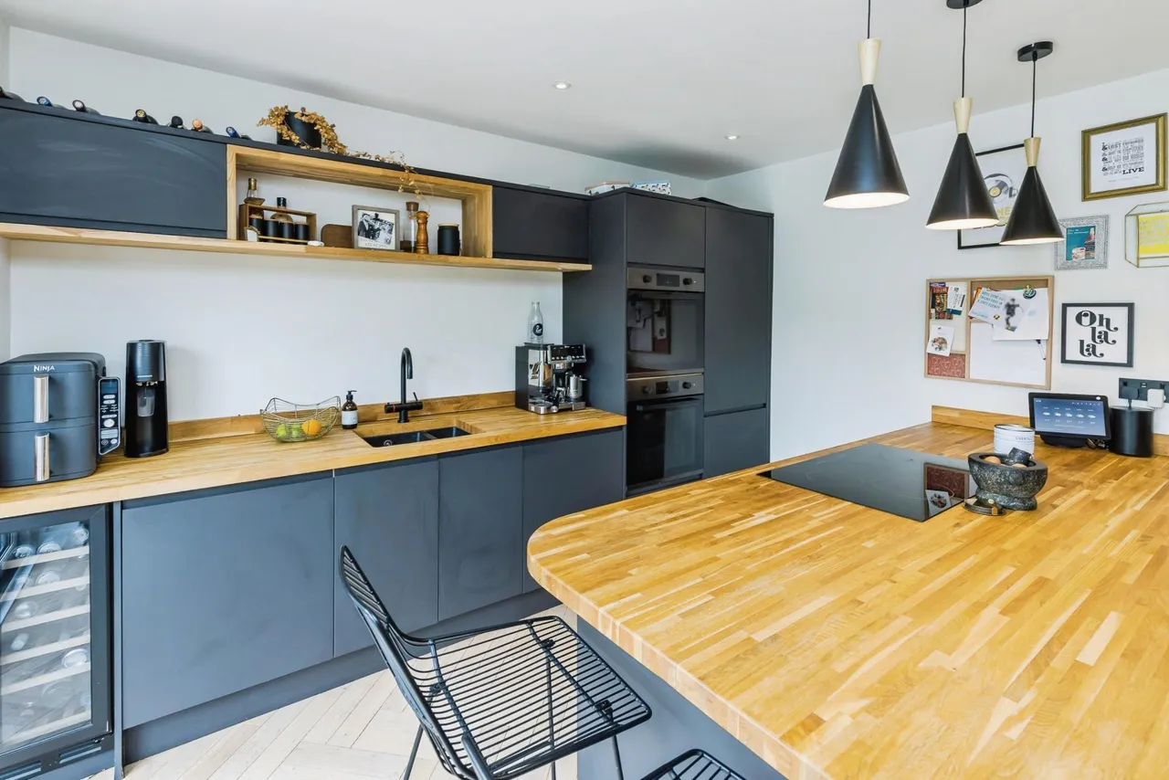 Oaklands Crescent, Chester, CH3, photo 9