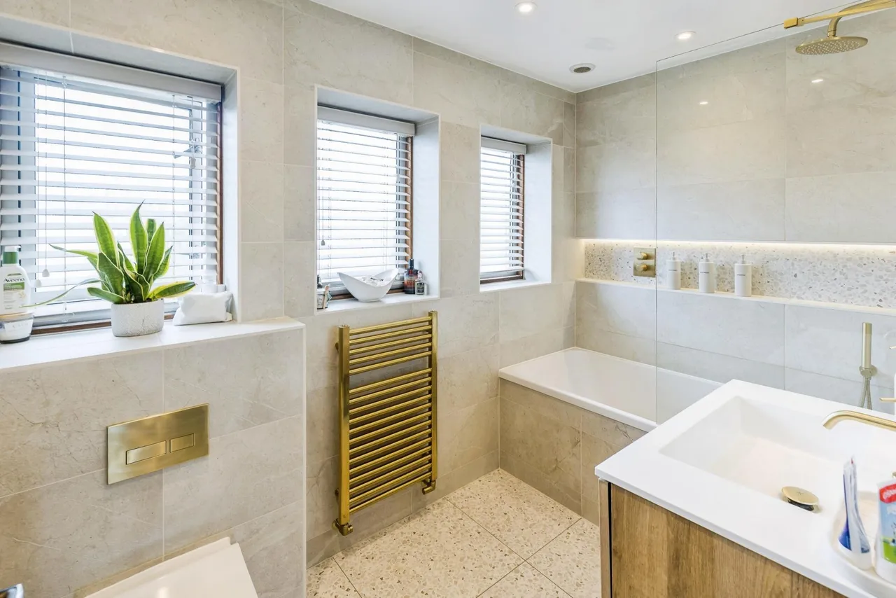 Oaklands Crescent, Chester, CH3, photo 16