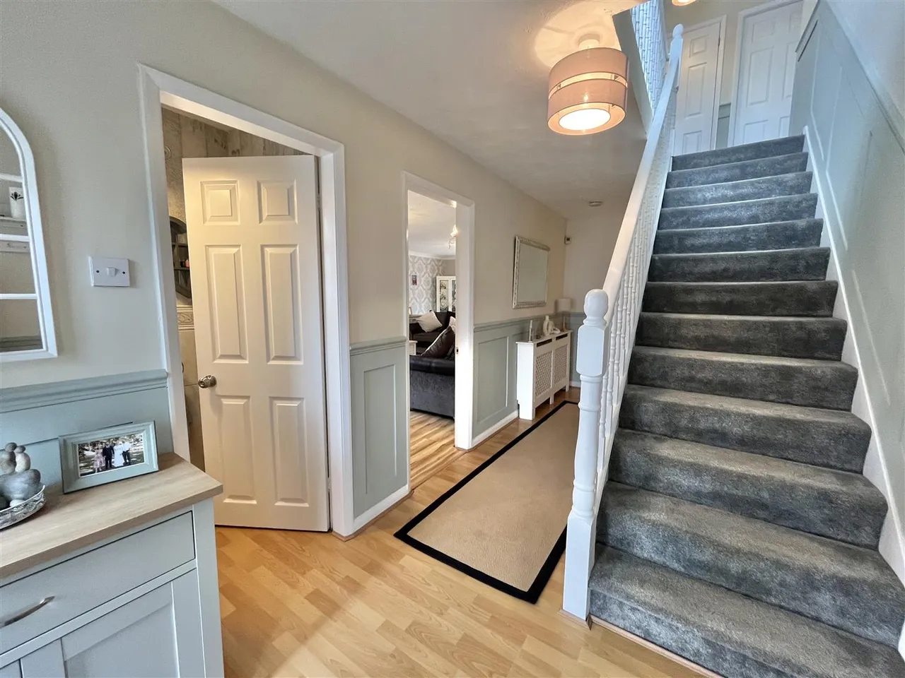 Meadowfield Close, Hadfield, SK13, photo 9