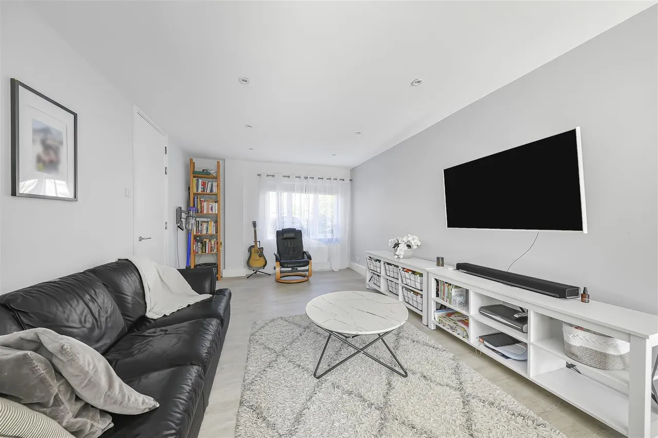 10 Surma Close, London, photo 6