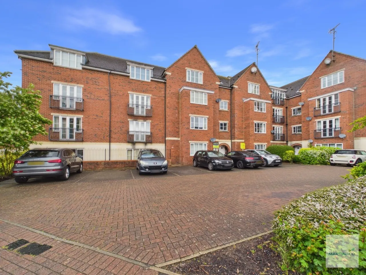 2 bed flat for sale — Jasmin House, Arnold