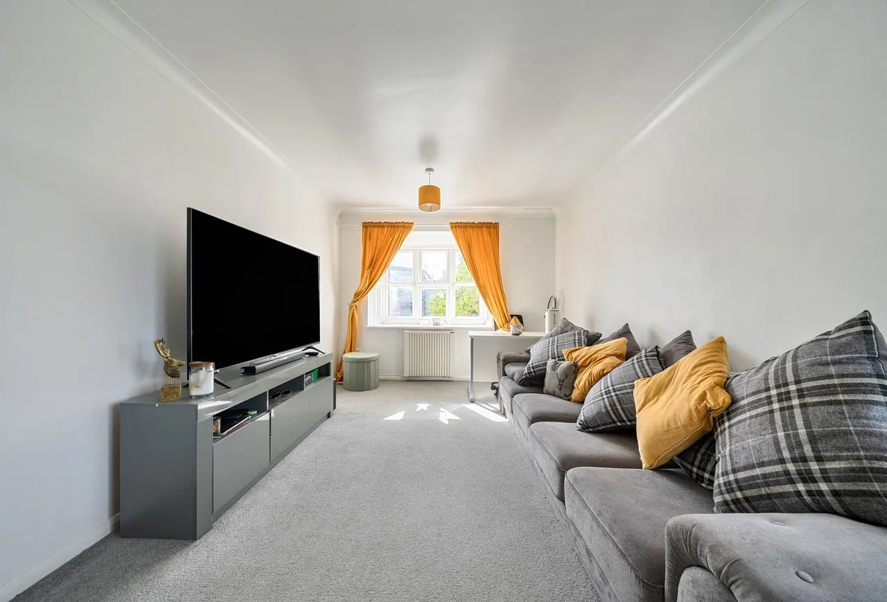 Staffords Place, Horley, RH6 9GY, photo 7