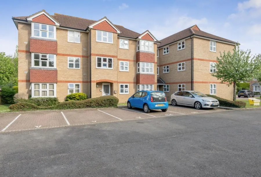 Staffords Place, Horley, RH6, photo 6