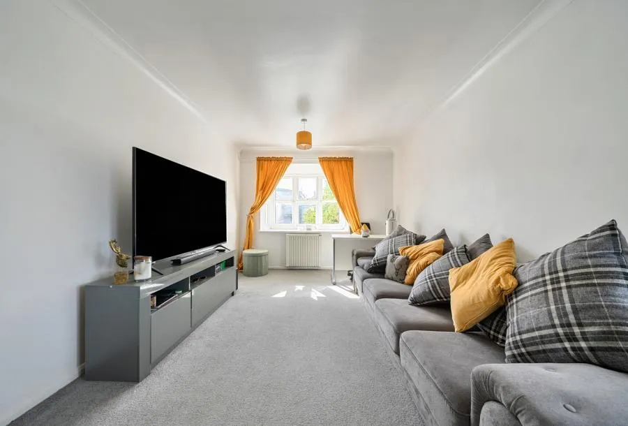Staffords Place, Horley, RH6, photo 7