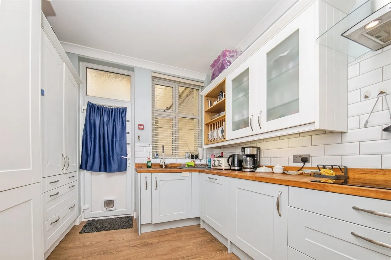 Skelmersdale Road, Clacton-On-Sea, photo 6
