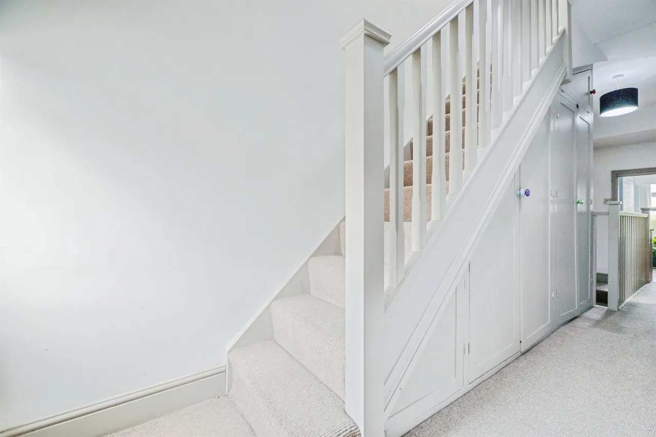 Inverness Place, Roath, Cardiff, photo 10