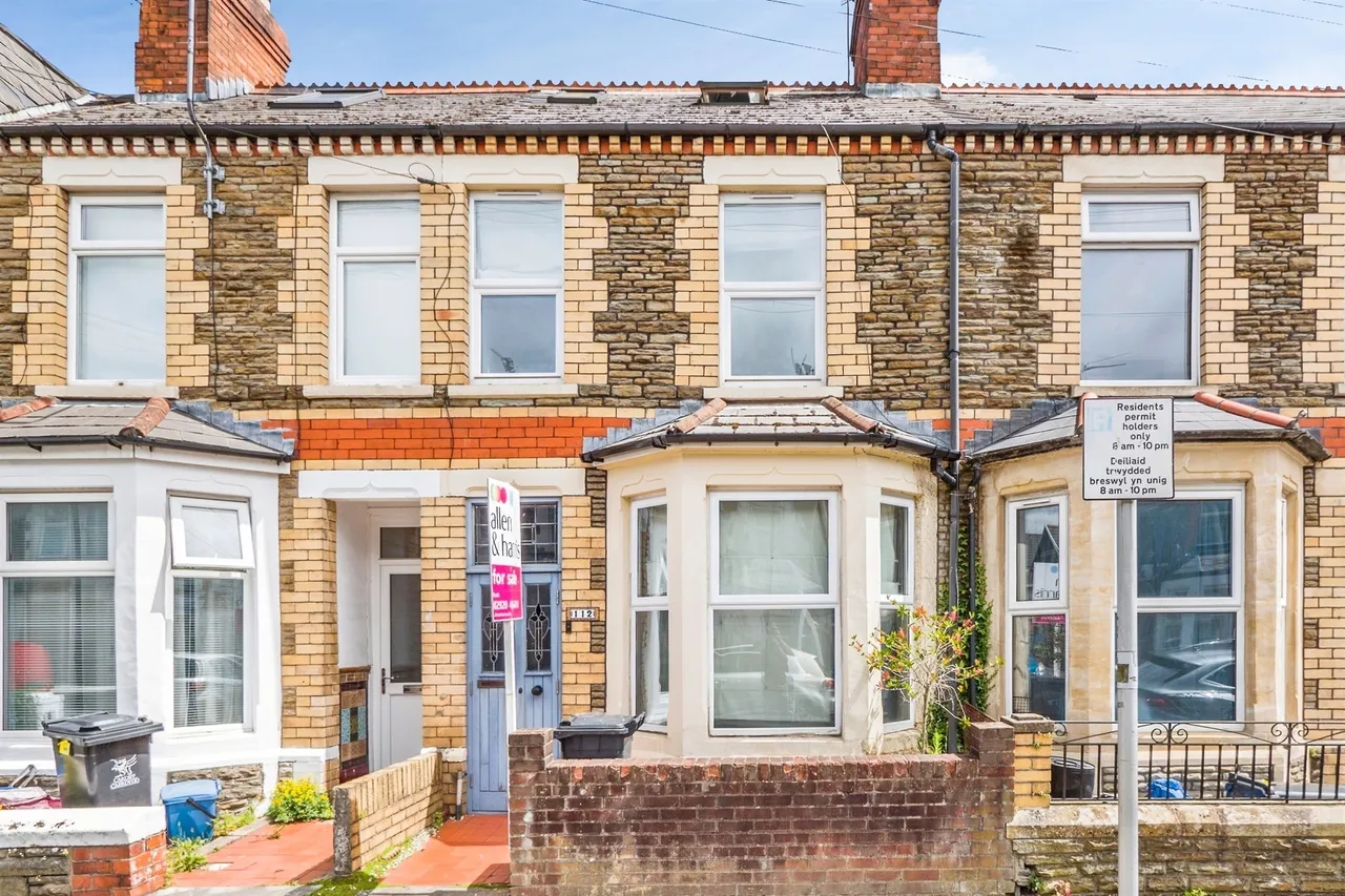 3 bed house for sale — Inverness Place, Roath, Cardiff