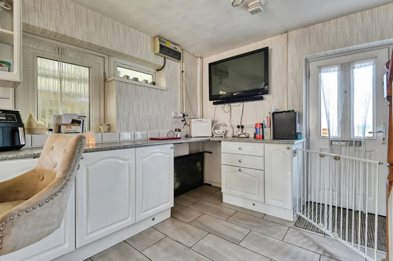 Chester Road, Kingshurst, B36, photo 13