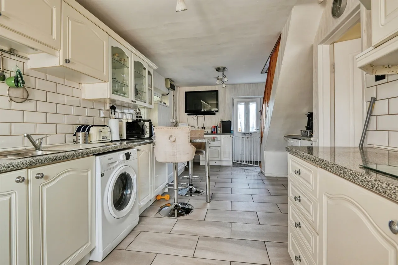 Chester Road, Kingshurst, B36, photo 14