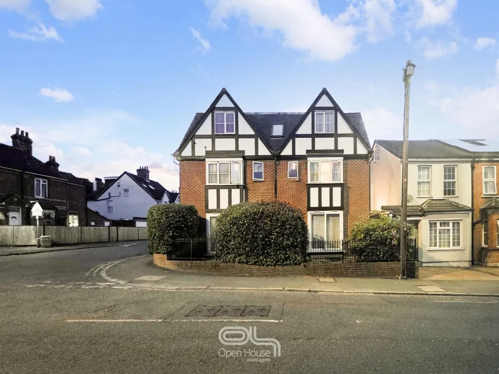 2 bed flat for sale, Kitchener Road, High Wycombe, HP11
