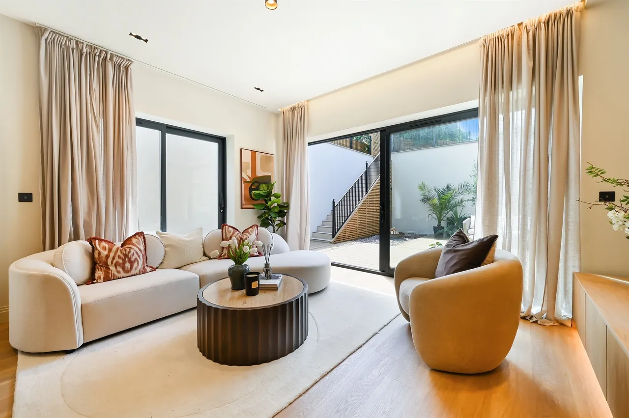 Creswick Residences, London, W3, photo 5