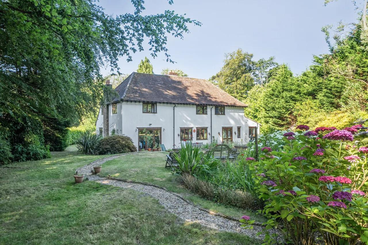 5 bed house for sale — Tilford Road, Hindhead, GU26