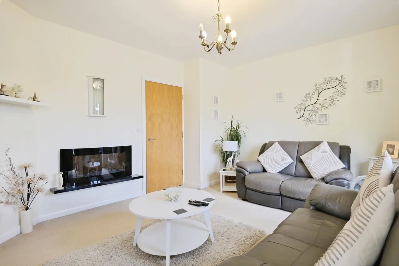 Broadwater Road, Romsey, SO51, photo 2
