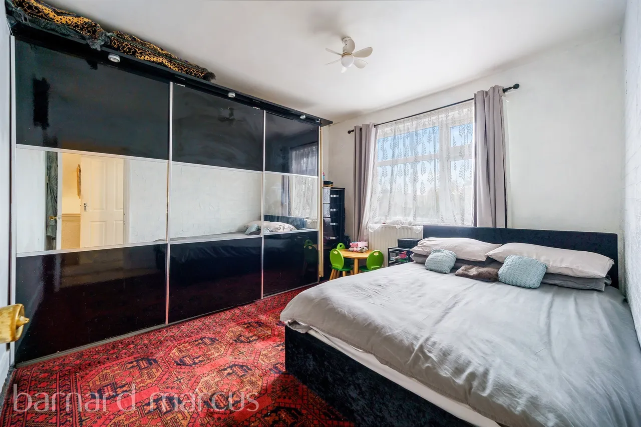 Bedfont Lane, Feltham, photo 6