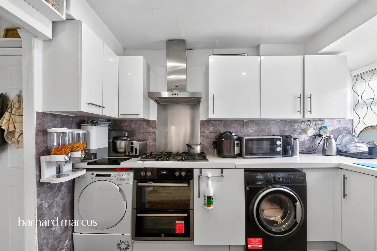 Bedfont Lane, Feltham, photo 2