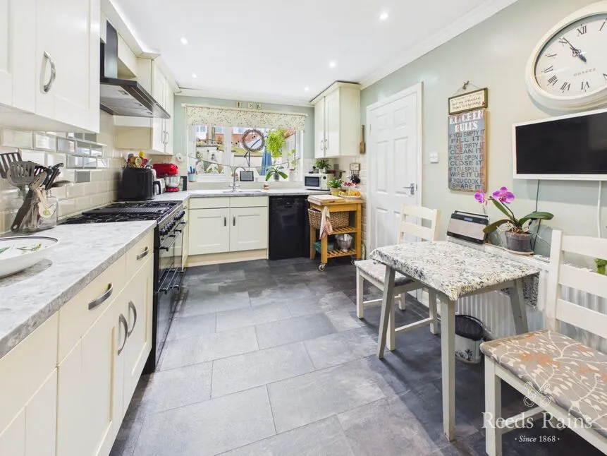Park Avenue, Scarborough, North Yorkshire, YO12, photo 5
