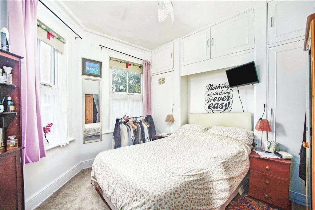 Norbury Crescent, London, SW16, photo 9