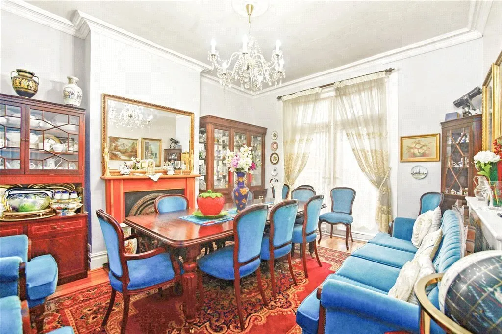 Norbury Crescent, London, SW16, photo 3