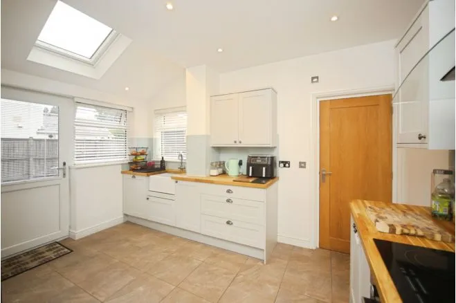 Neville Avenue, Kidderminster, DY11, photo 4