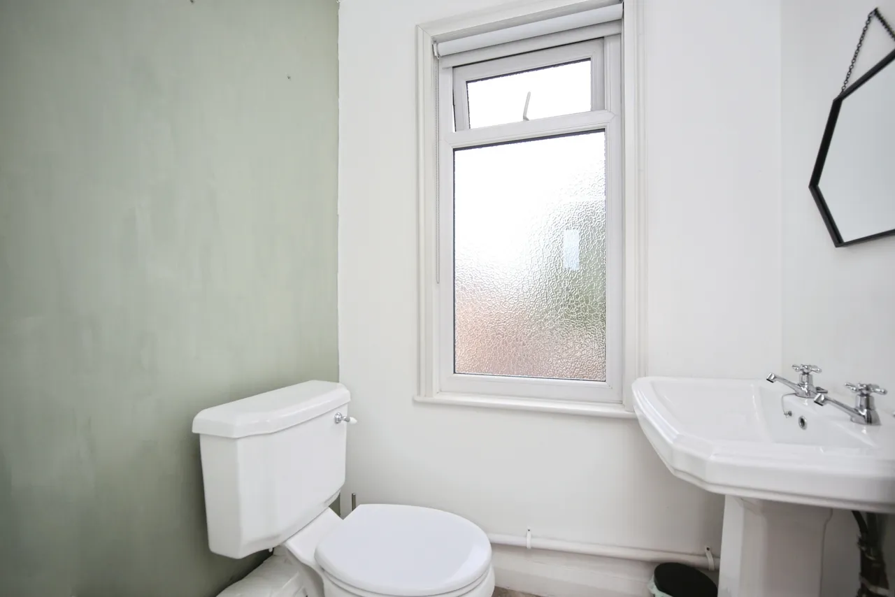 Neville Avenue, Kidderminster, DY11, photo 12