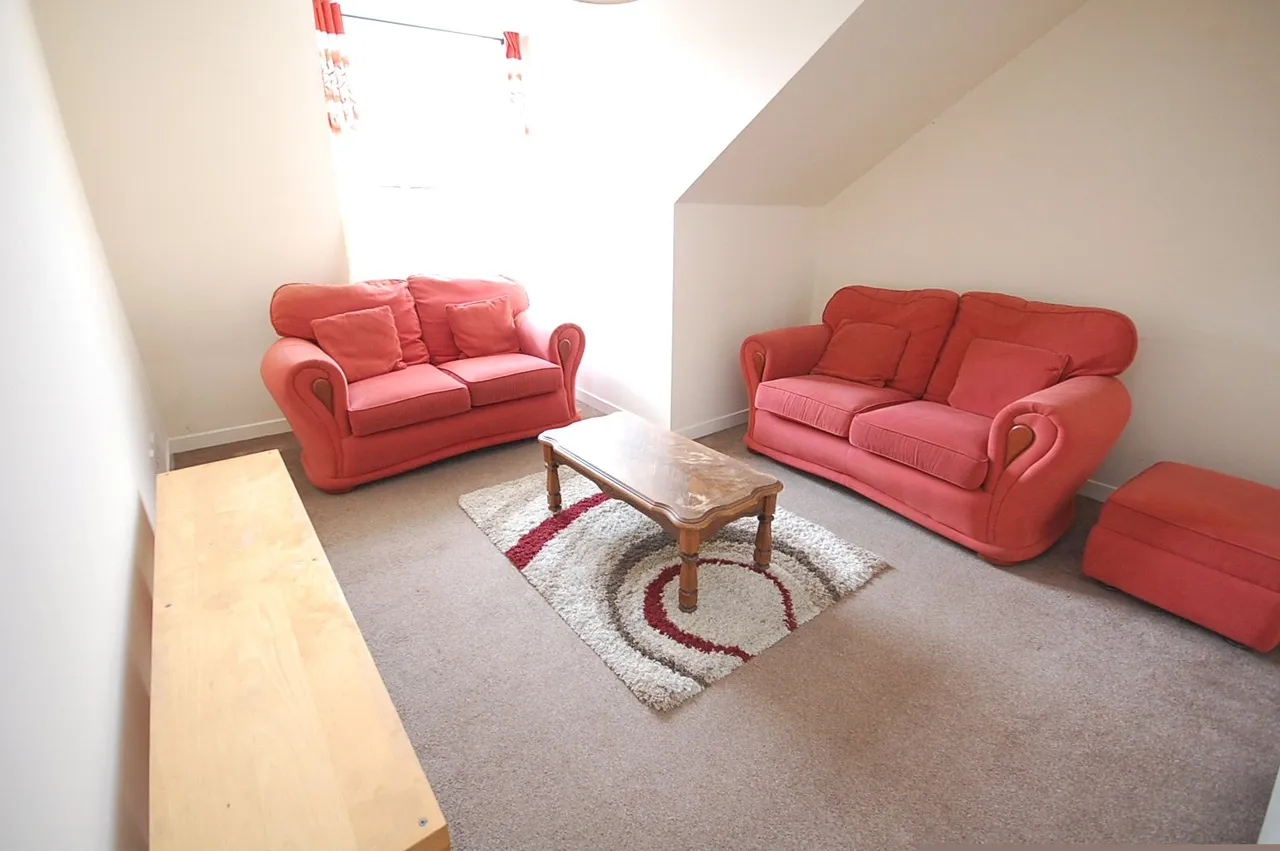 3 bed flat to rent, King Street, Aberdeen, AB24