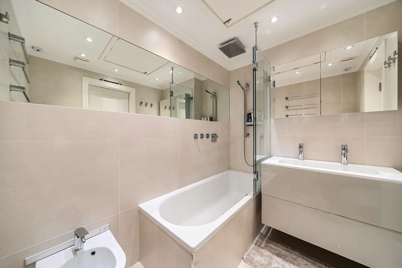 38B Ashburn Place, London, photo 10