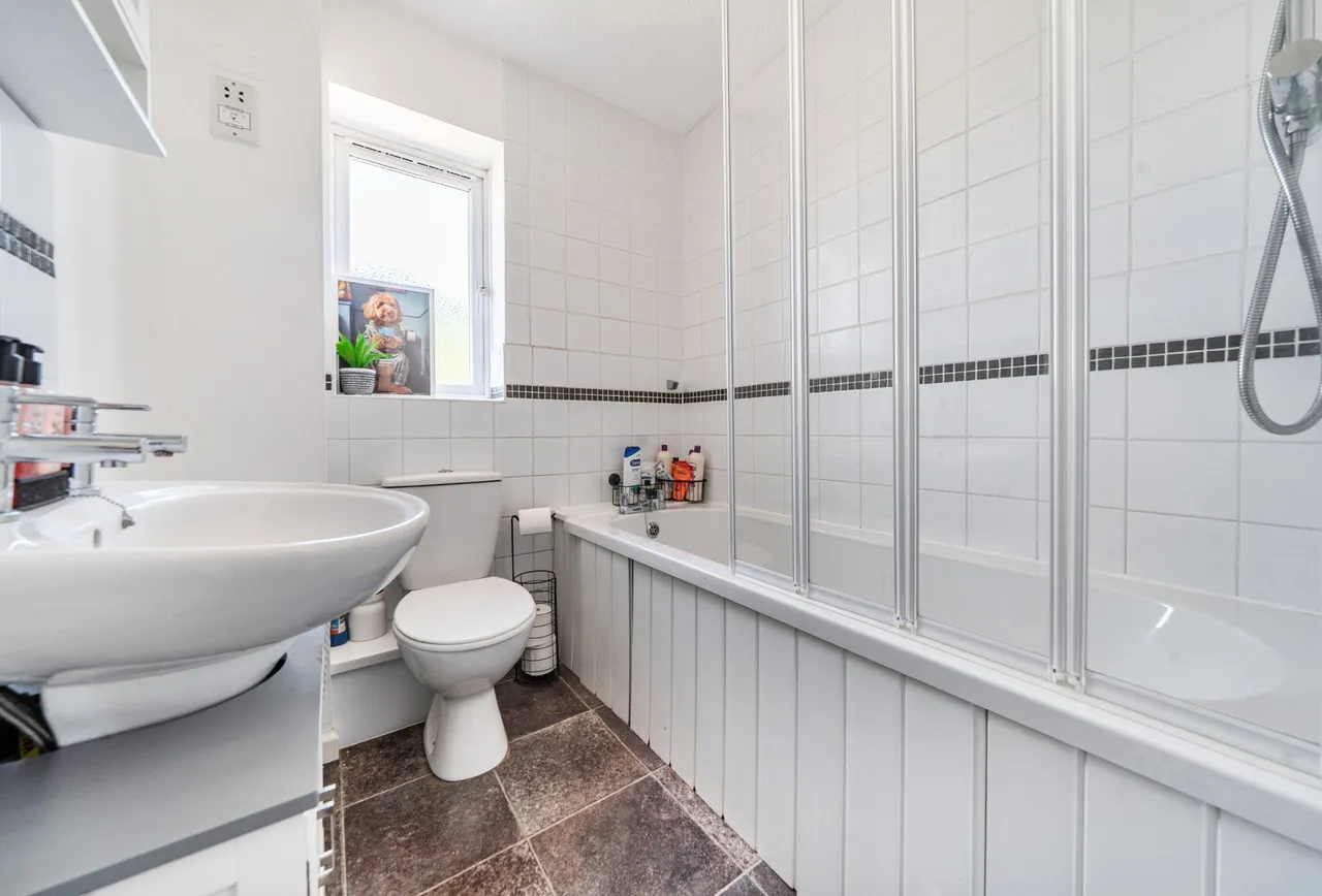 Longs Drive, Gloucestershire, Yate, BS37 5XN, photo 7