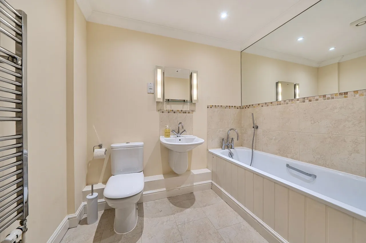 High Street, Haslemere, GU27, photo 10