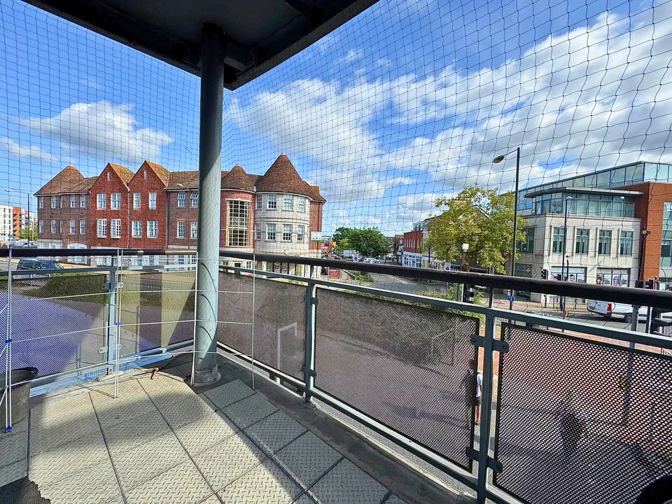 Robinson House, High Street, Crawley, West Sussex, RH10, photo 9