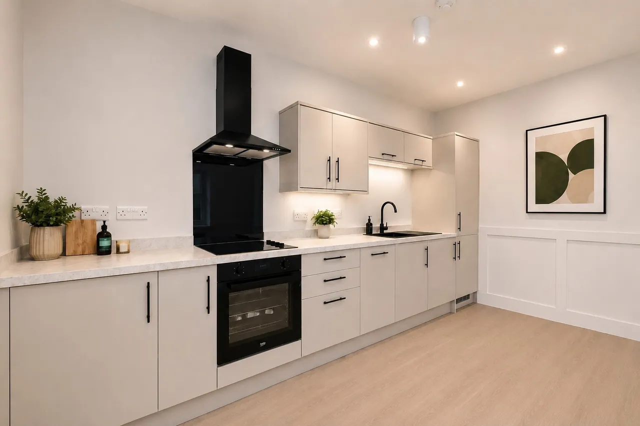 2 bed flat for sale — Castle Street, Trowbridge