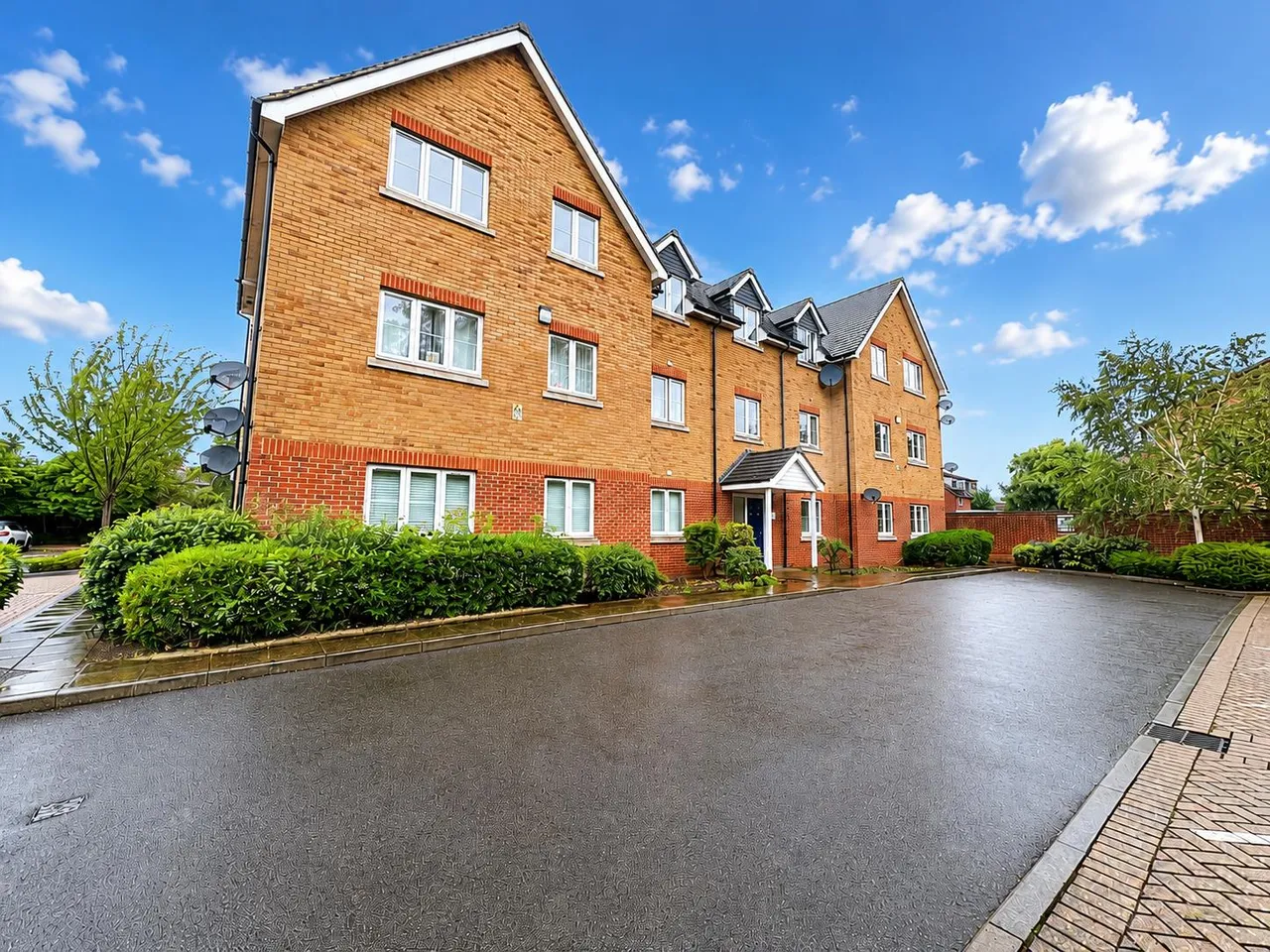 Harvey Road, Slough, SL3, photo 13