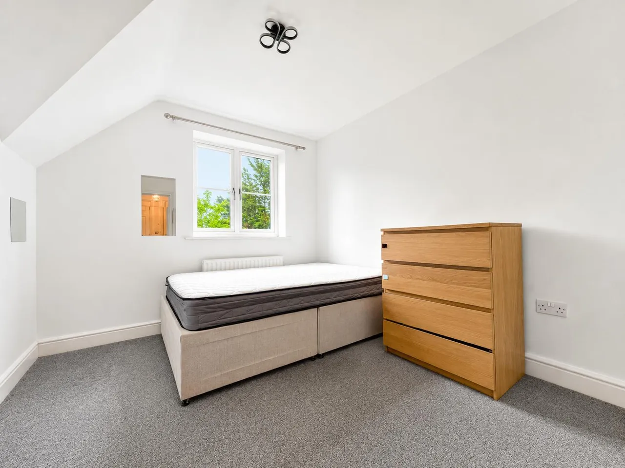 Harvey Road, Slough, SL3, photo 8