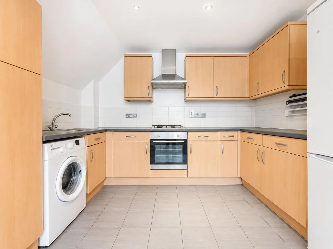 Harvey Road, Slough, SL3, photo 11