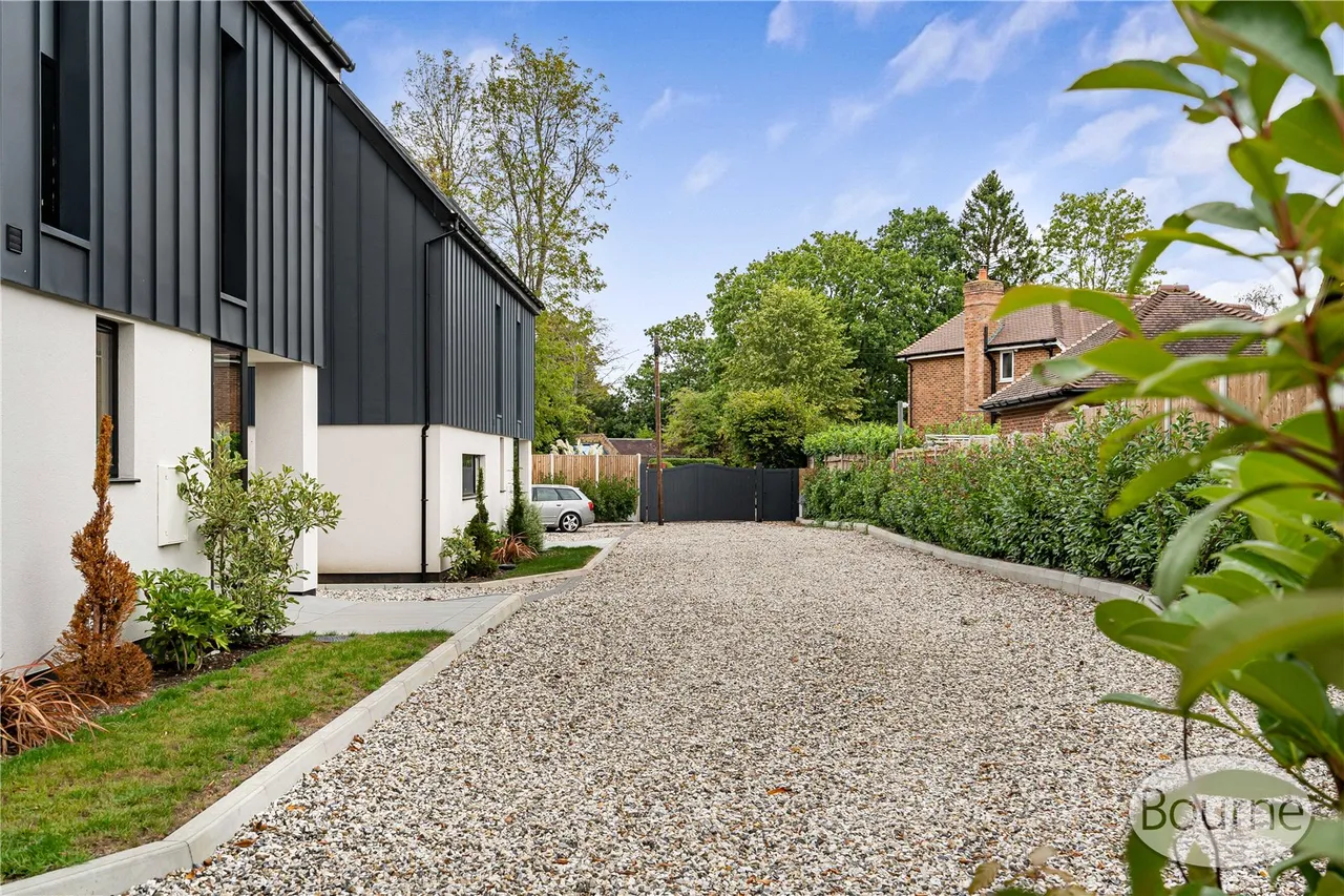 Kingfield Green, Woking, GU22, photo 22