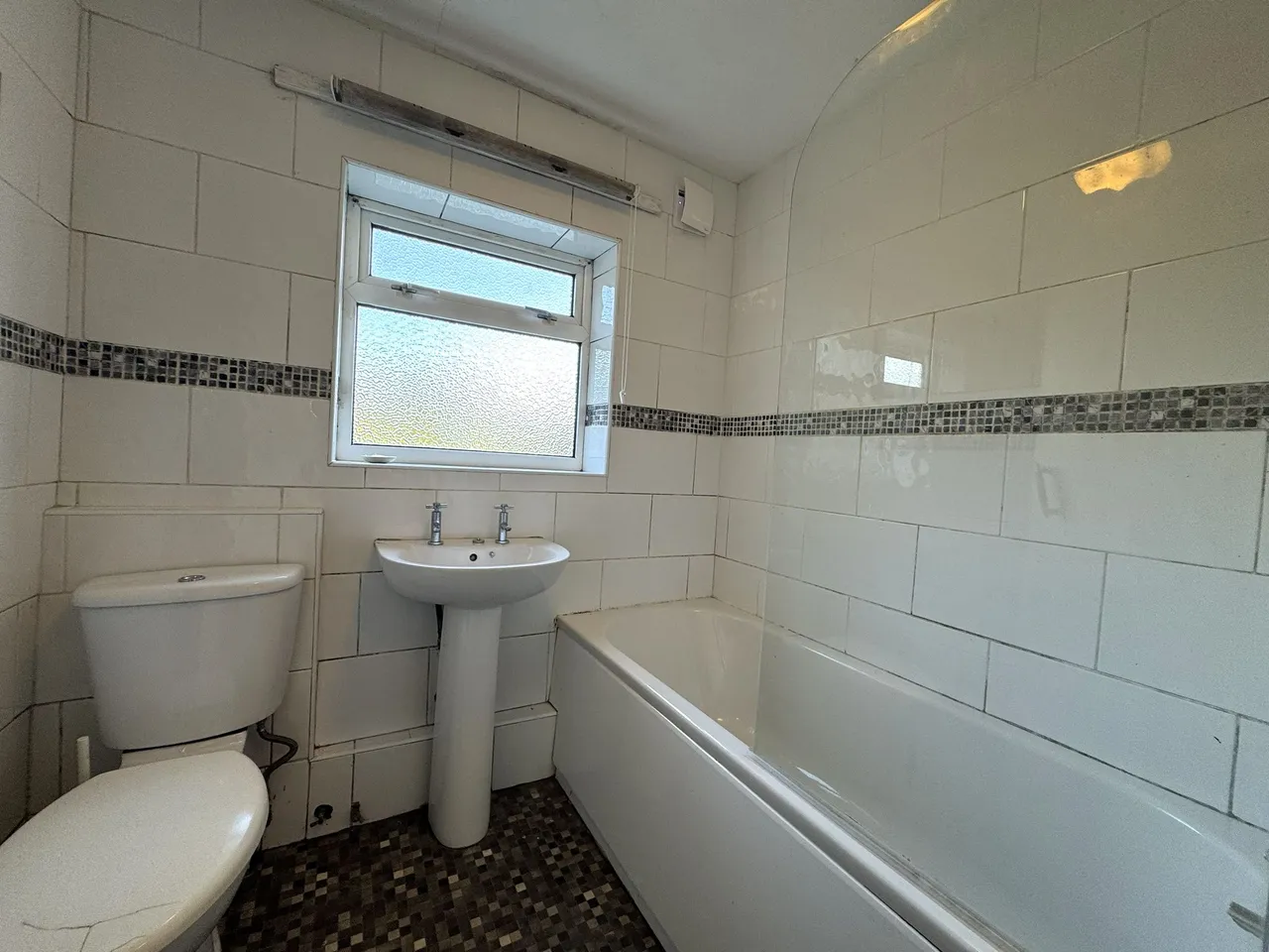 Newton Road, Newton, Swansea, West Glamorgan, SA3 4ST, photo 5