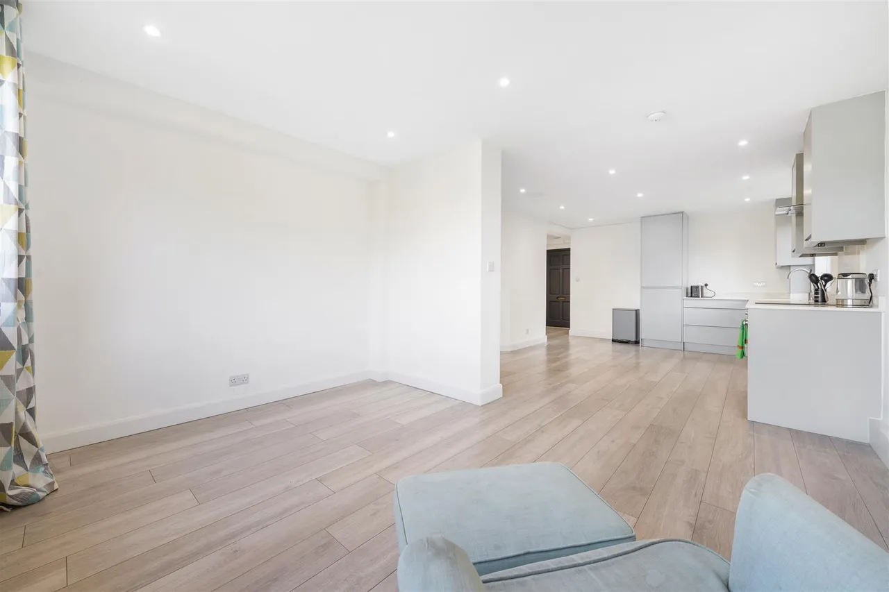 Knollys Road, Streatham, photo 11
