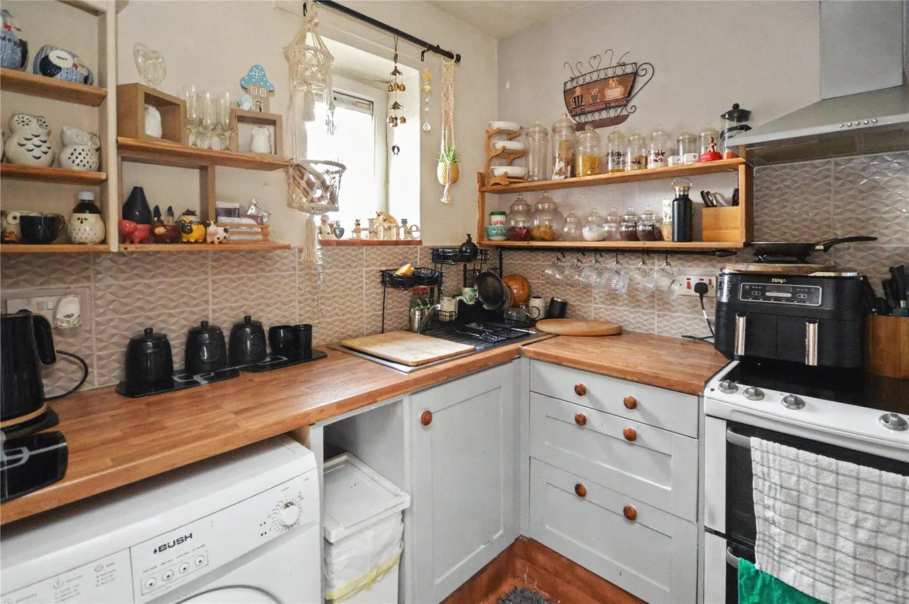 Newhall Green, Leeds, LS10, photo 5
