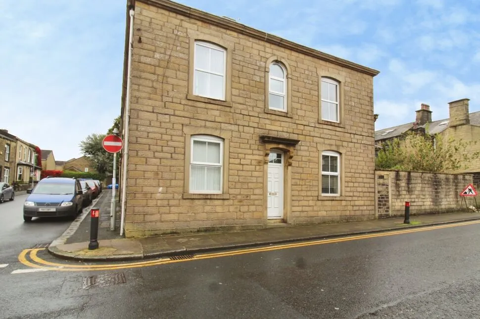 Lord Street, Colne, BB8, photo 8