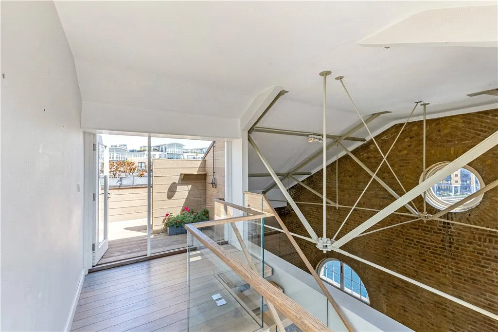 4 bedroom for sale in Ivory House, London, E1W, photo 44