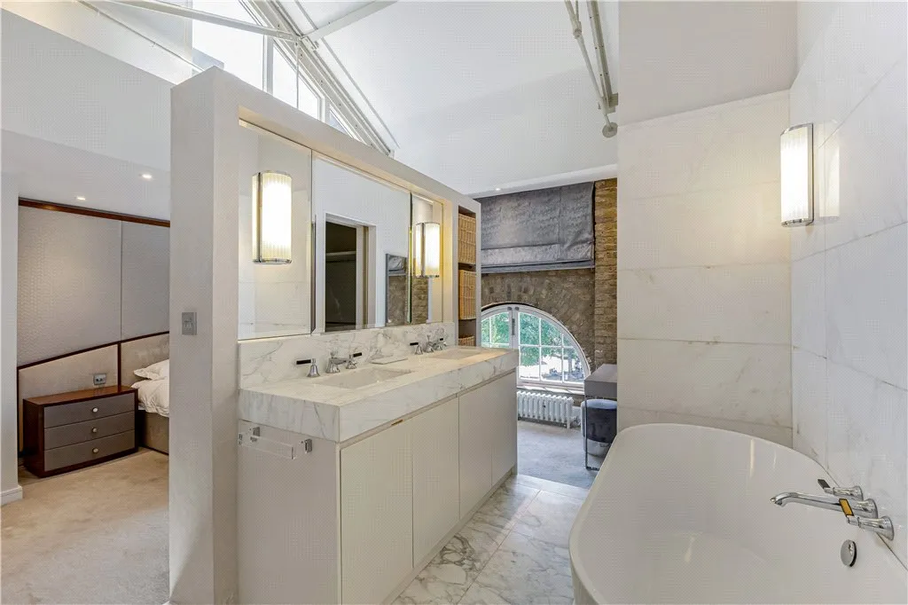 4 bedroom for sale in Ivory House, London, E1W, photo 21
