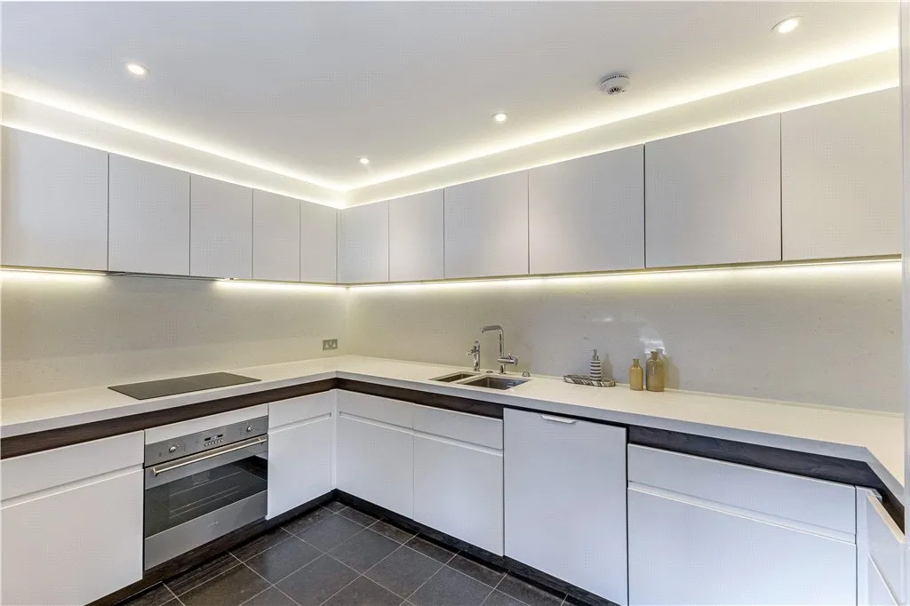 4 bedroom for sale in Ivory House, London, E1W, photo 19