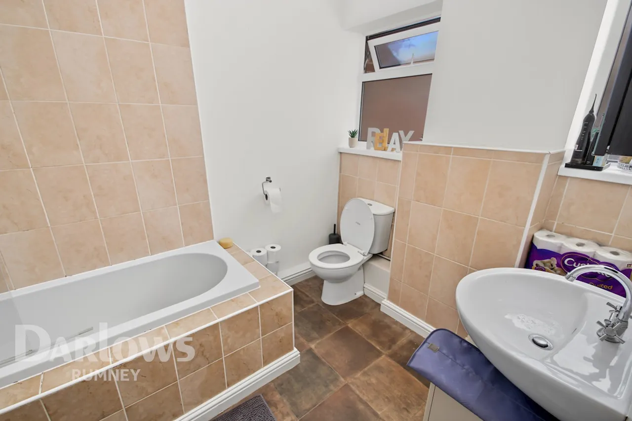 Bridgwater Road, Cardiff, photo 18