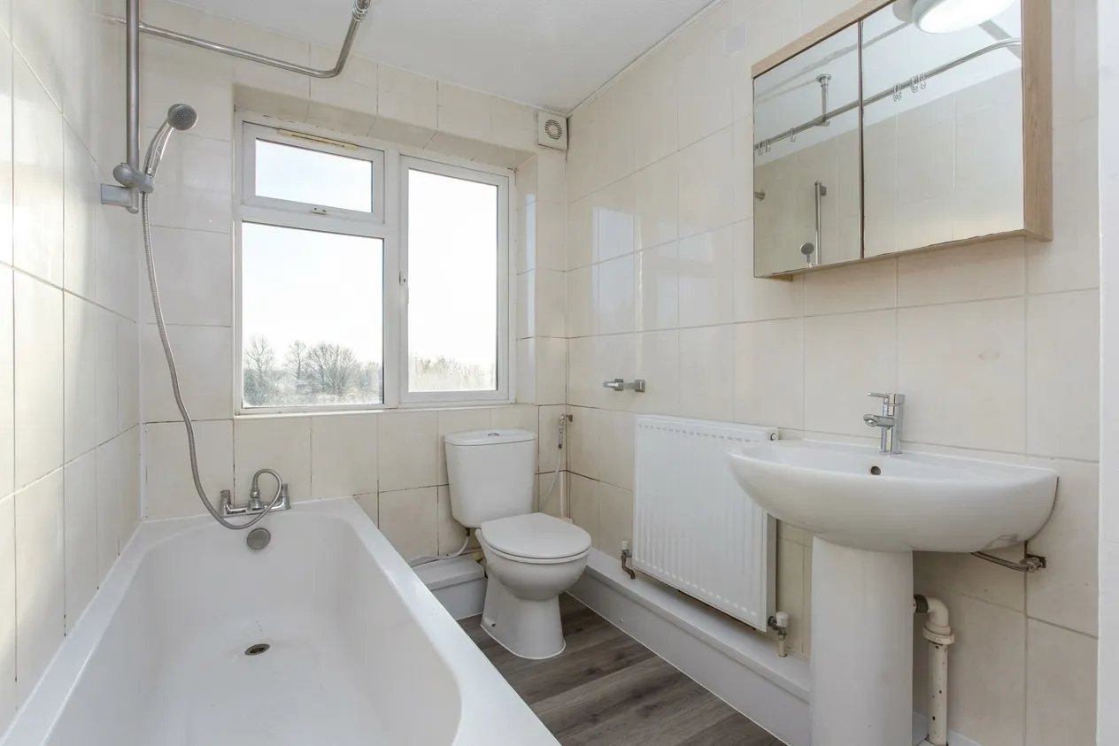 Nicola Close, Harrow, HA3, photo 8