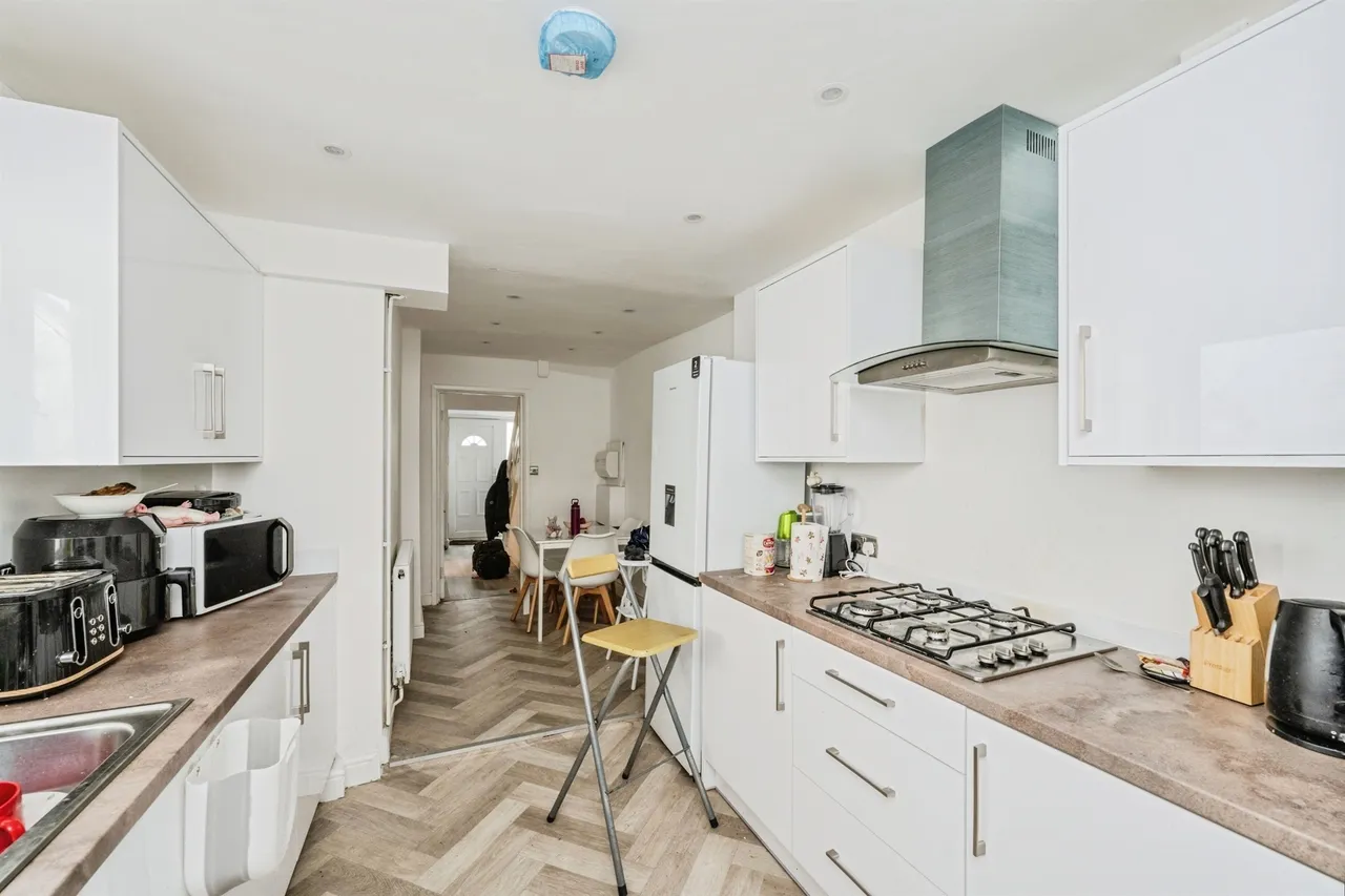 Tymawr Street, Swansea, SA1, photo 4