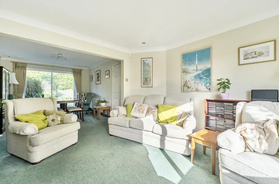 Antrim Road, Woodley, RG5, photo 3