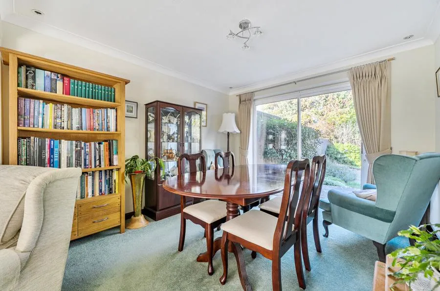 Antrim Road, Woodley, RG5, photo 5