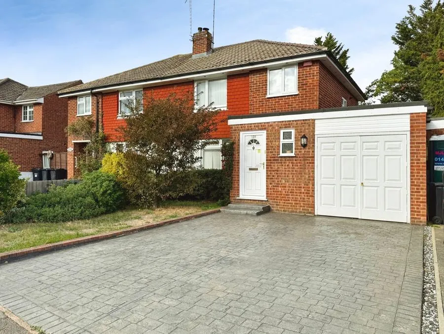3 bed house for sale, Antrim Road, Woodley, RG5
